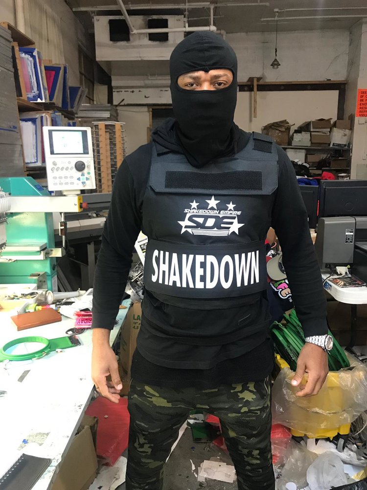 SHAKEDOWN  - NEVER SURRENDER ( Carrier Vest )